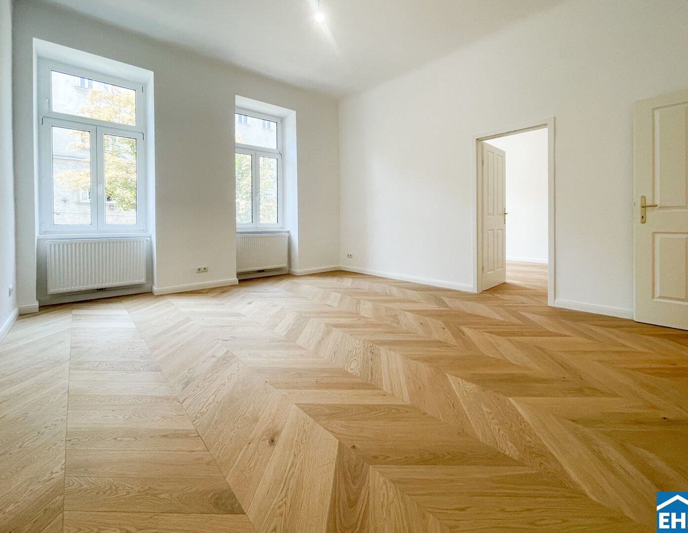 Sanierte 2-Zimmer-Altbauwohnung mit separater Küche Nähe Augarten