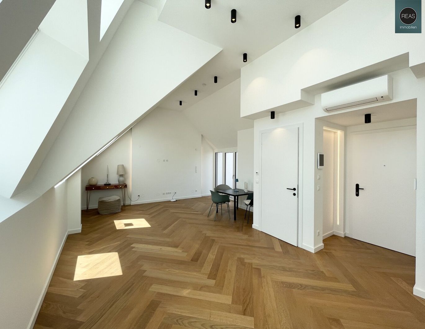 Klimatisiertes Smart - Home - Dachgeschoss - Apartment mit 2 Terrassen! Leben im trendigen Ottakring!