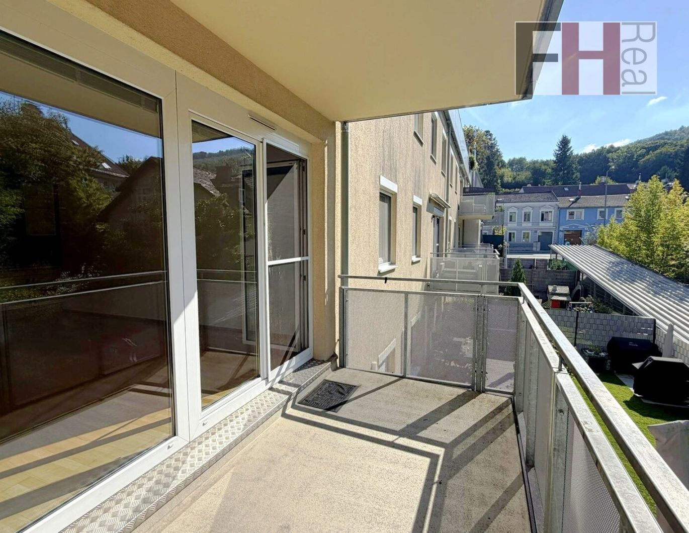 Schöne 3-Zimmer Wohnung mit Balkon und 2 Parkplätzen in Purkersdorf, Kernzone Wien!