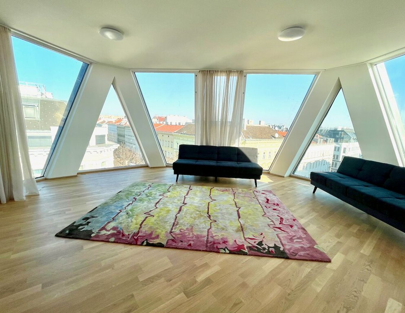 Dachterrassenapartment in einem repräsentativen Gründerzeithaus!