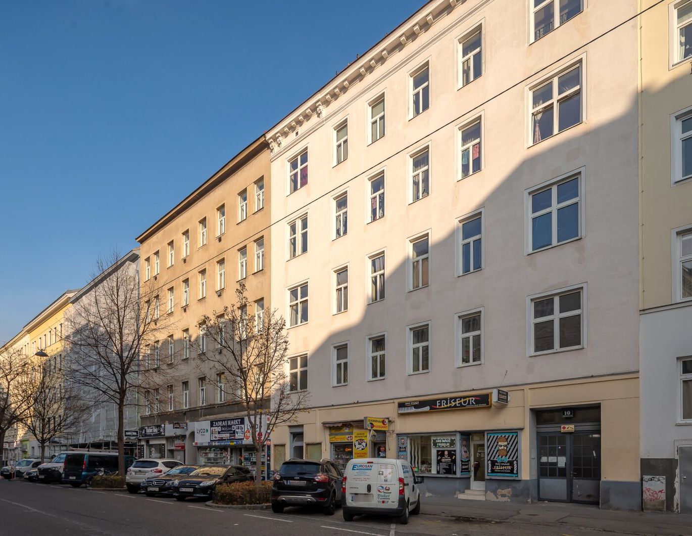 **Hannovermarkt** Sanierungsbedürftige 2-Zimmer Altbauwohnung - Airbnb