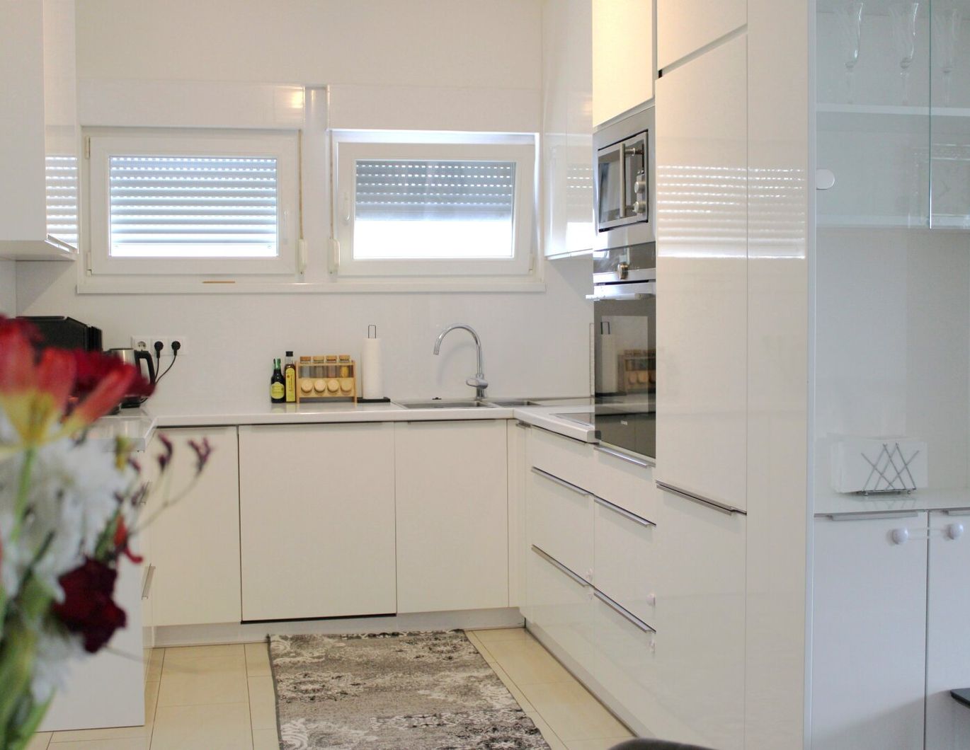 Wunderschöne 3-Zimmerwohnung in guter Lage (Parkplatz und großer Balkon)