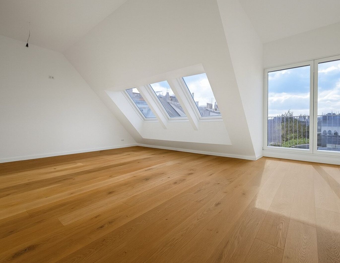 ERSTBEZUG | DG-Terrassenwohnung mit 3 Zimmern | über 3m Raumhöhe | Klima & Luftwärmepumpe | Tiefgaragenplatz