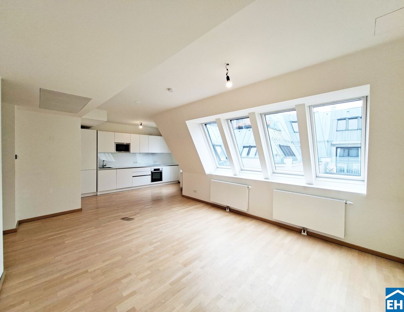 HELL & RUHIG! 3-Zimmerwohnung mit Klimaanlage - Altbauflair und modernstes Wohnen im Herzen von Wien