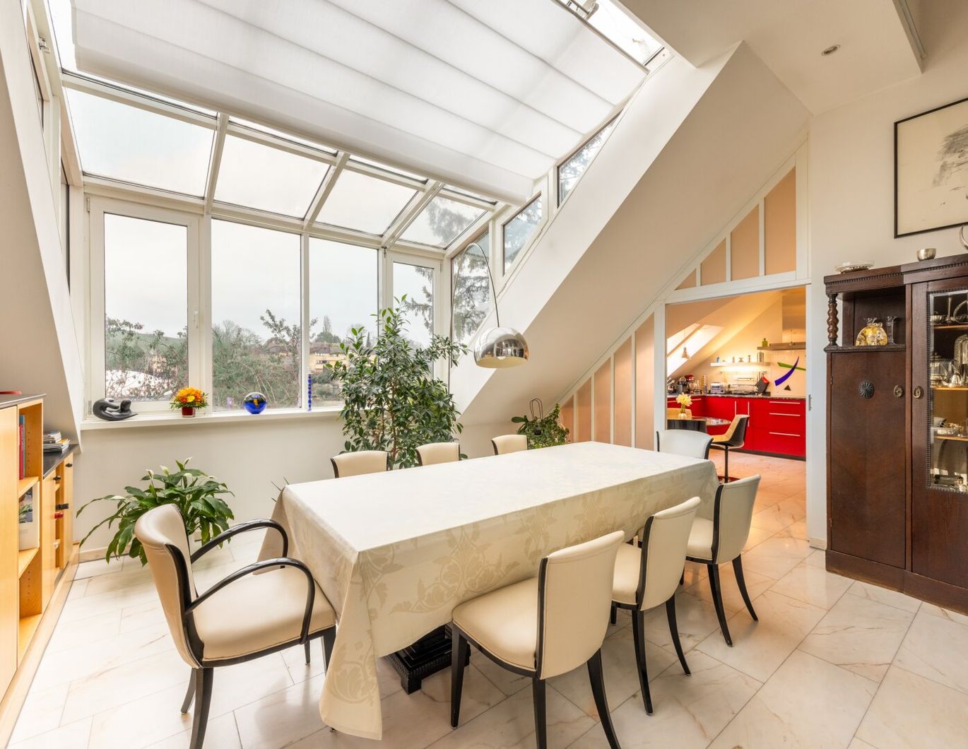 Luftiges Familien-Penthouse mit Ateliercharakter, großen Terrassen und Grünblick