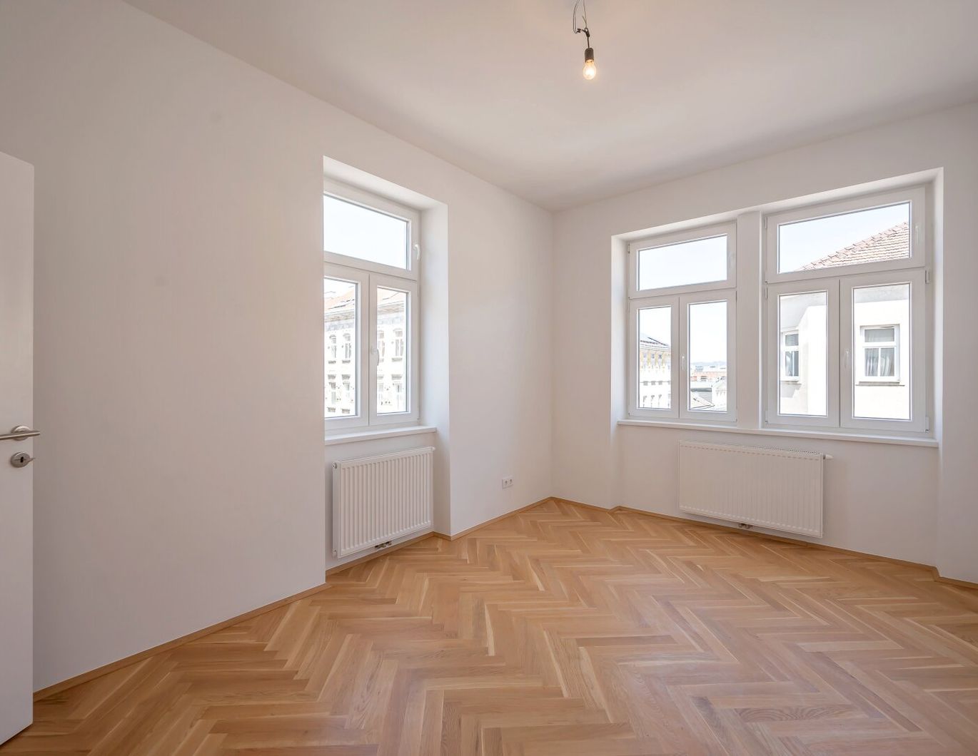 ++NEU++ Großartige 2-Zimmer Altbau-Wohnung (Erstbezug) in toller Lage!!