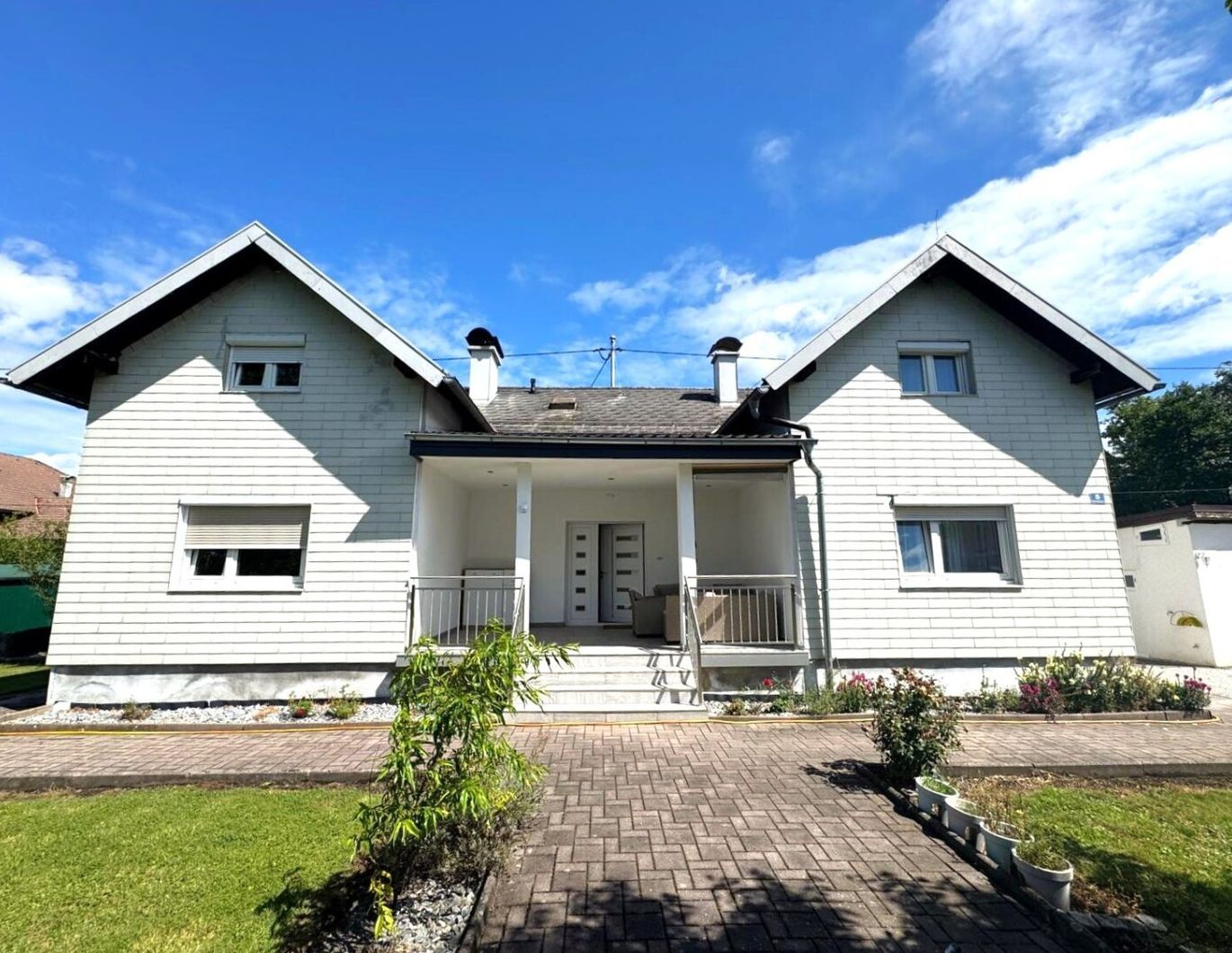 Sanierungsbedürftiges Haus mit Garten und Erweiterungsmöglichkeit