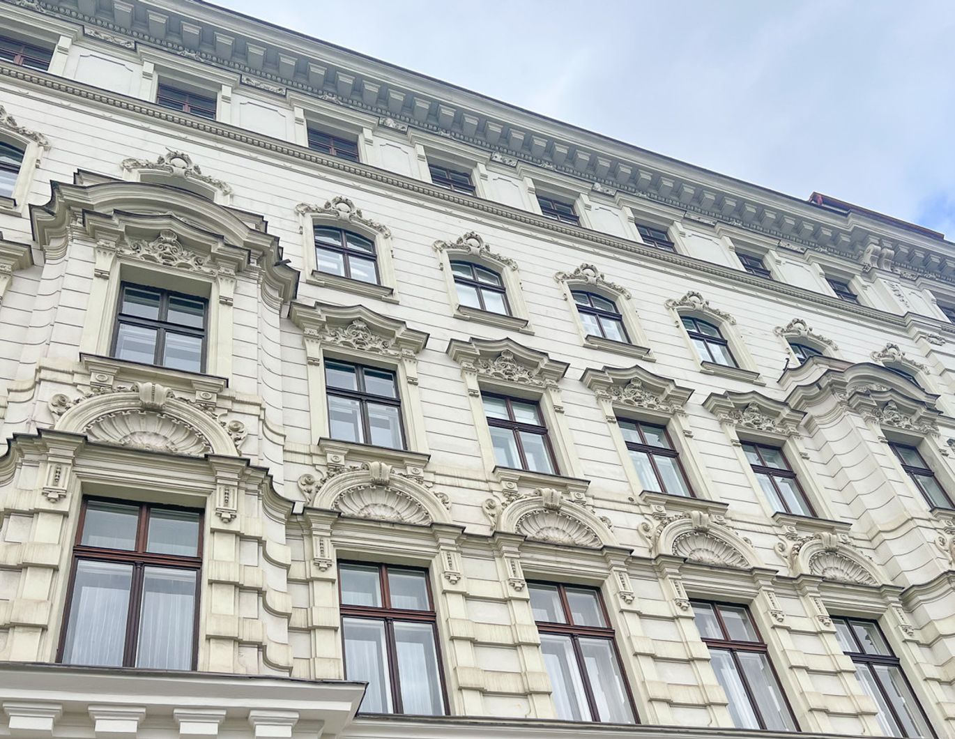 Elegantes Altbau-Ambiente - 4-Zimmer-Wohnung beim Naschmarkt