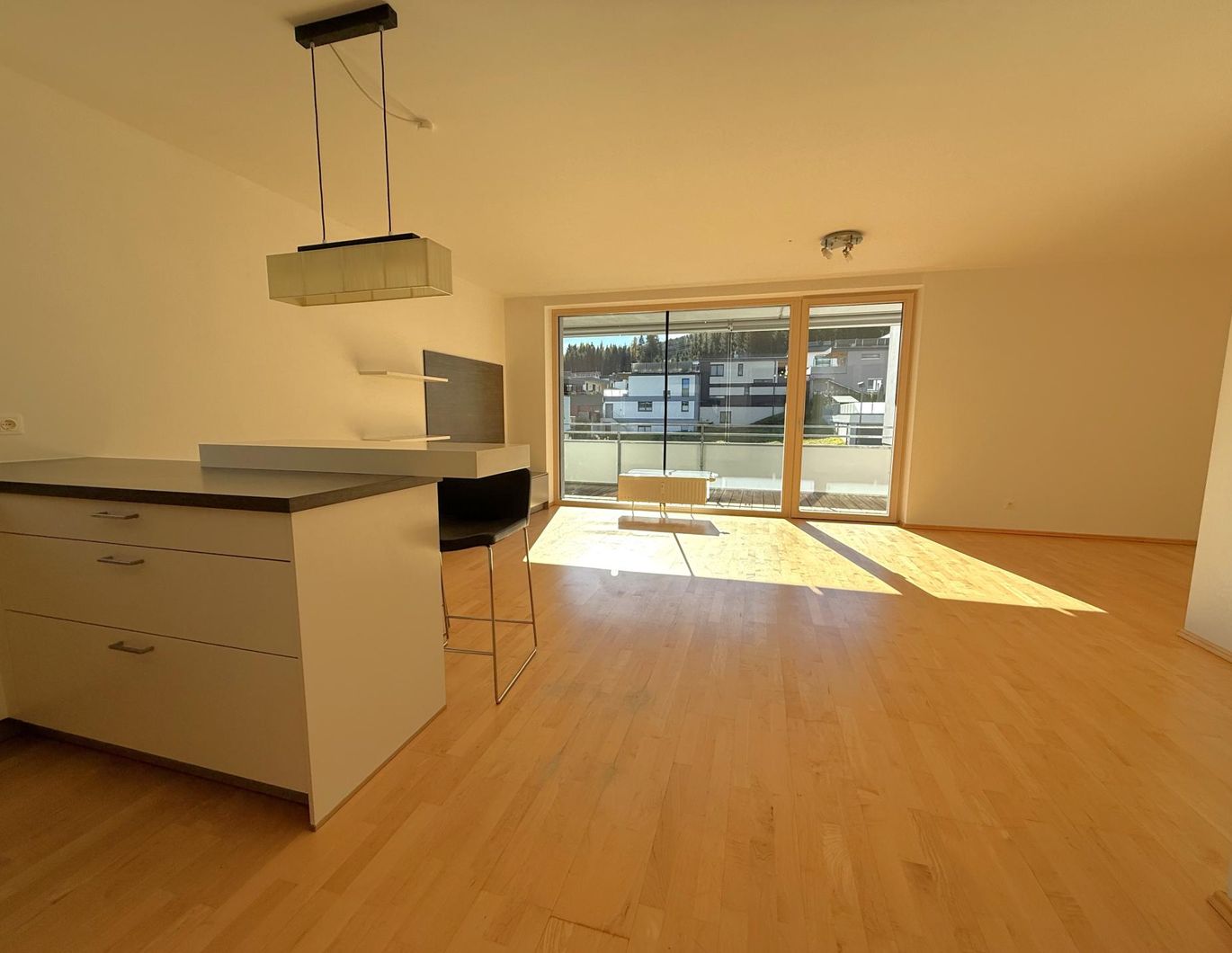 Wohnen in Ruhelage: 3-Zimmer Wohnung in Mutters