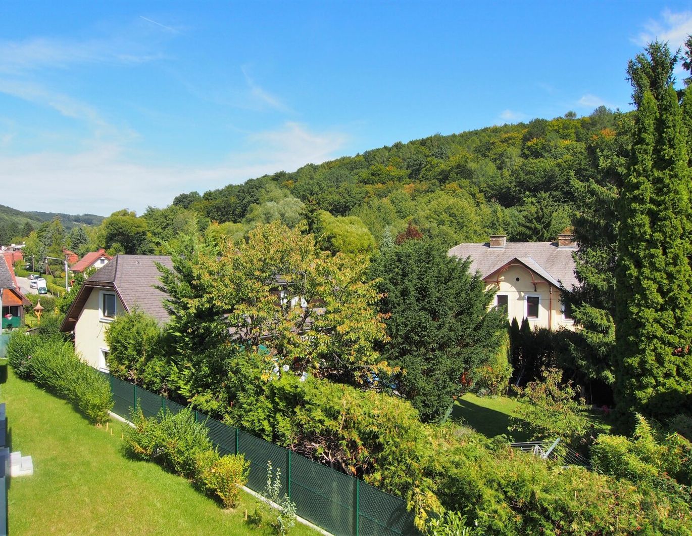 LEBEN GANZ IM FLUSS : Wohnen am WIENERWALD