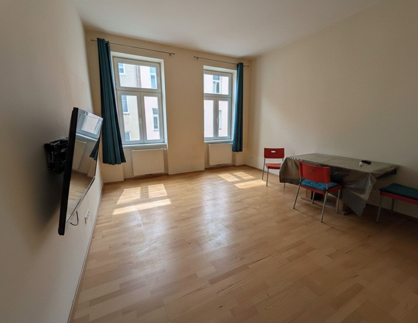 Kompakter Starterhit im 2.OG in ruhiger Lage | U-Bahn Nähe