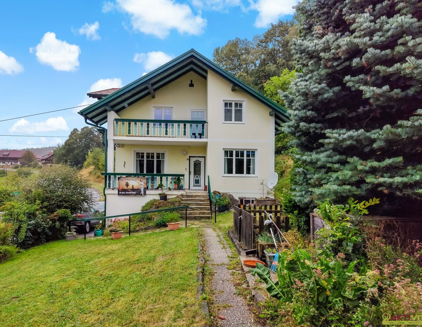 Idyllisches Mehrgenerationenhaus in St. Jakob im Walde - Wohnen in Ruhe und Natur
