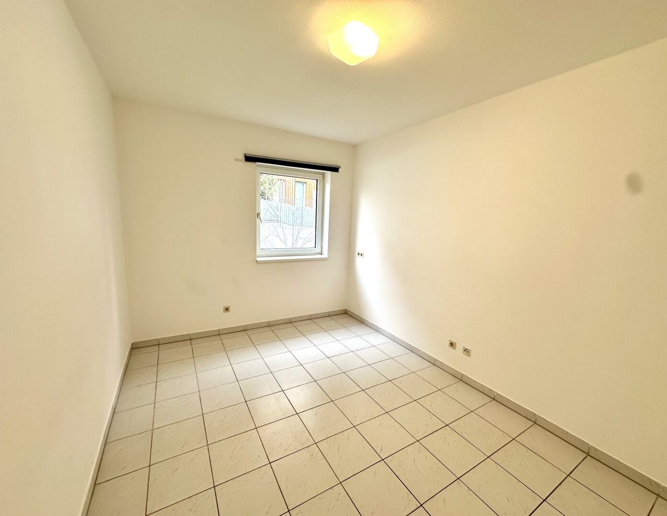 Schöne 2-Zimmer-Wohnung in absoluter bester Lage direkt bei der Karl-Franzens-Universität in der Heinrichstraße - Airbnb - Nutzung möglich!
