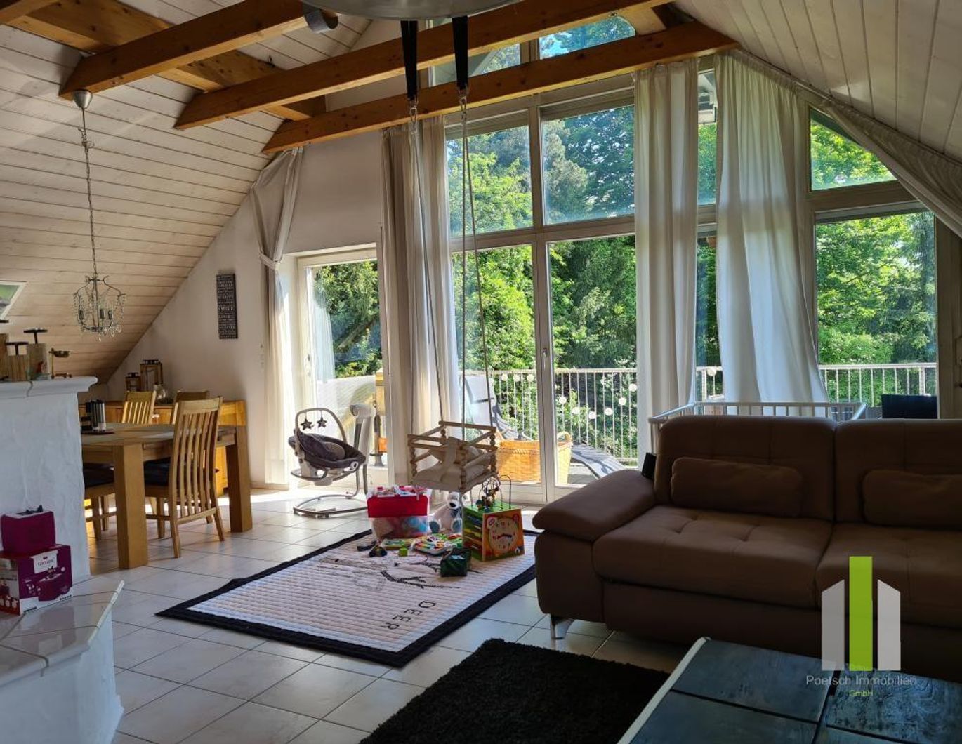 Großzügige Dachgeschoss Wohnungen mit 3 Balkonen (ev. mit Doppelgarage)