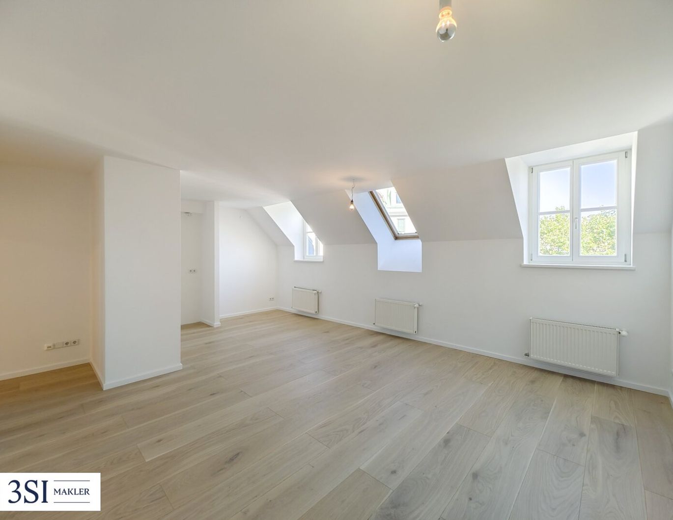 Taumhafte Dachgeschoss-Maisonnette nähe Schlossquadrat!