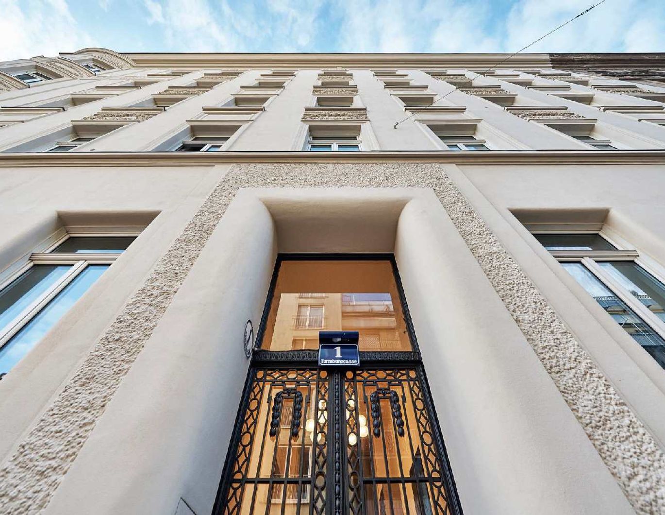 Prestigevolles Altbaujuwel mit klassischem Wiener Charme (Nähe U4 Pilgramgasse)