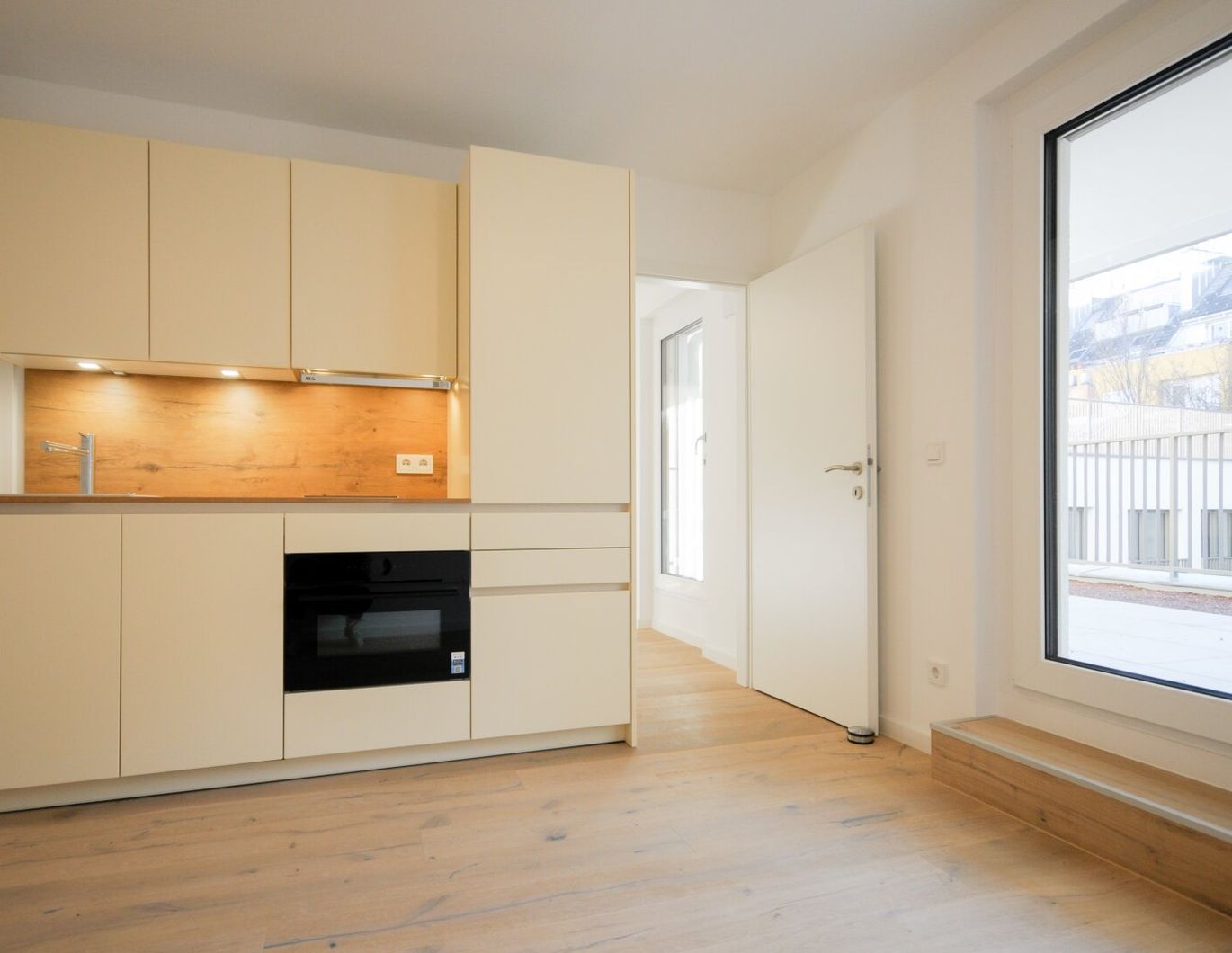 ERSTBEZUG! 2-ZIMMER TRAUM MIT GROSSZÜGIGER FREIFLÄCHE