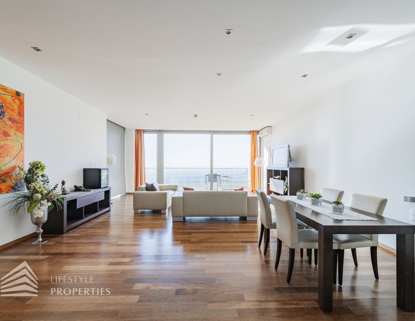 Einzigartiger Blick über Wien! Garconniere mit Terrasse am Kahlenberg