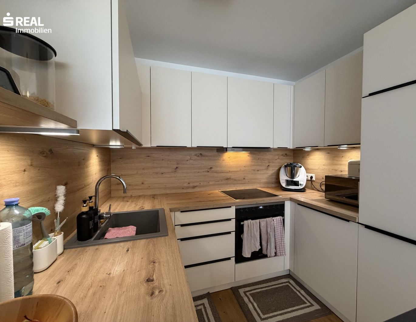 Moderne 2 Zimmer-Wohnung mit Stellplatz - Komfort & Stil inklusive!