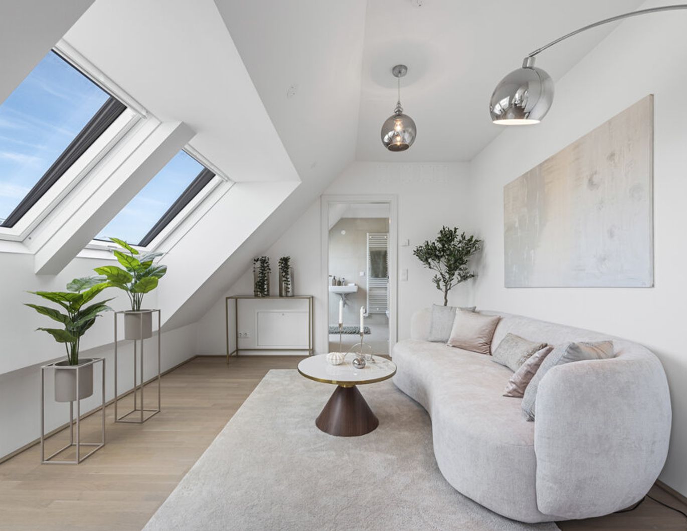 SOLEY - Superhelle Dachgeschoß-Wohnung mit Terrasse - 2-Zimmer-Wohnung - Top 53