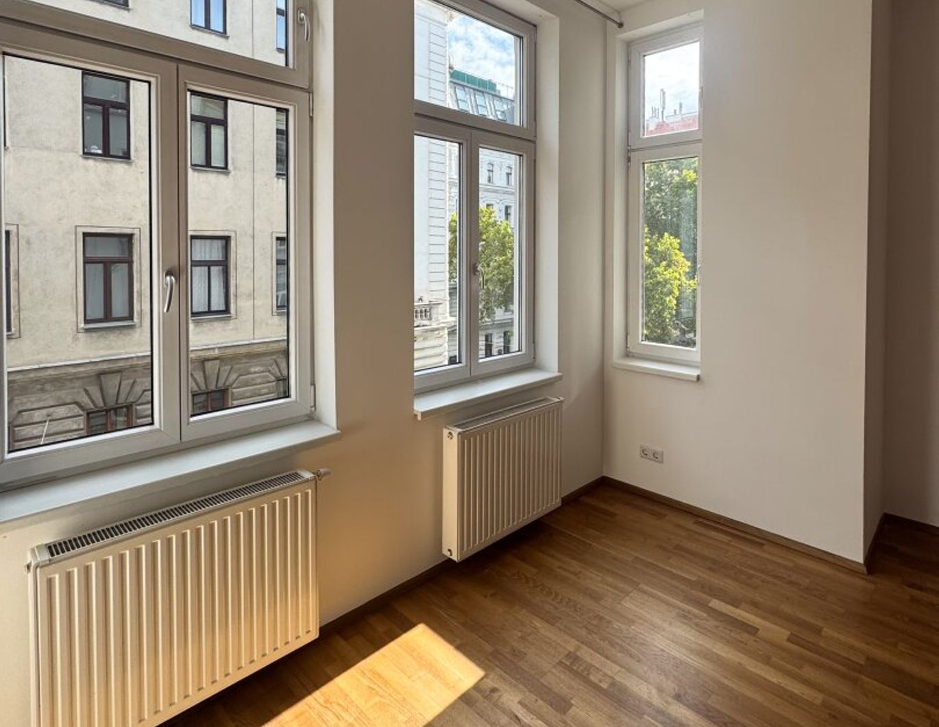 GARAGE I Kleine Neugasse I 3 Zimmer I Lift I Grenze 4ter Bezirk