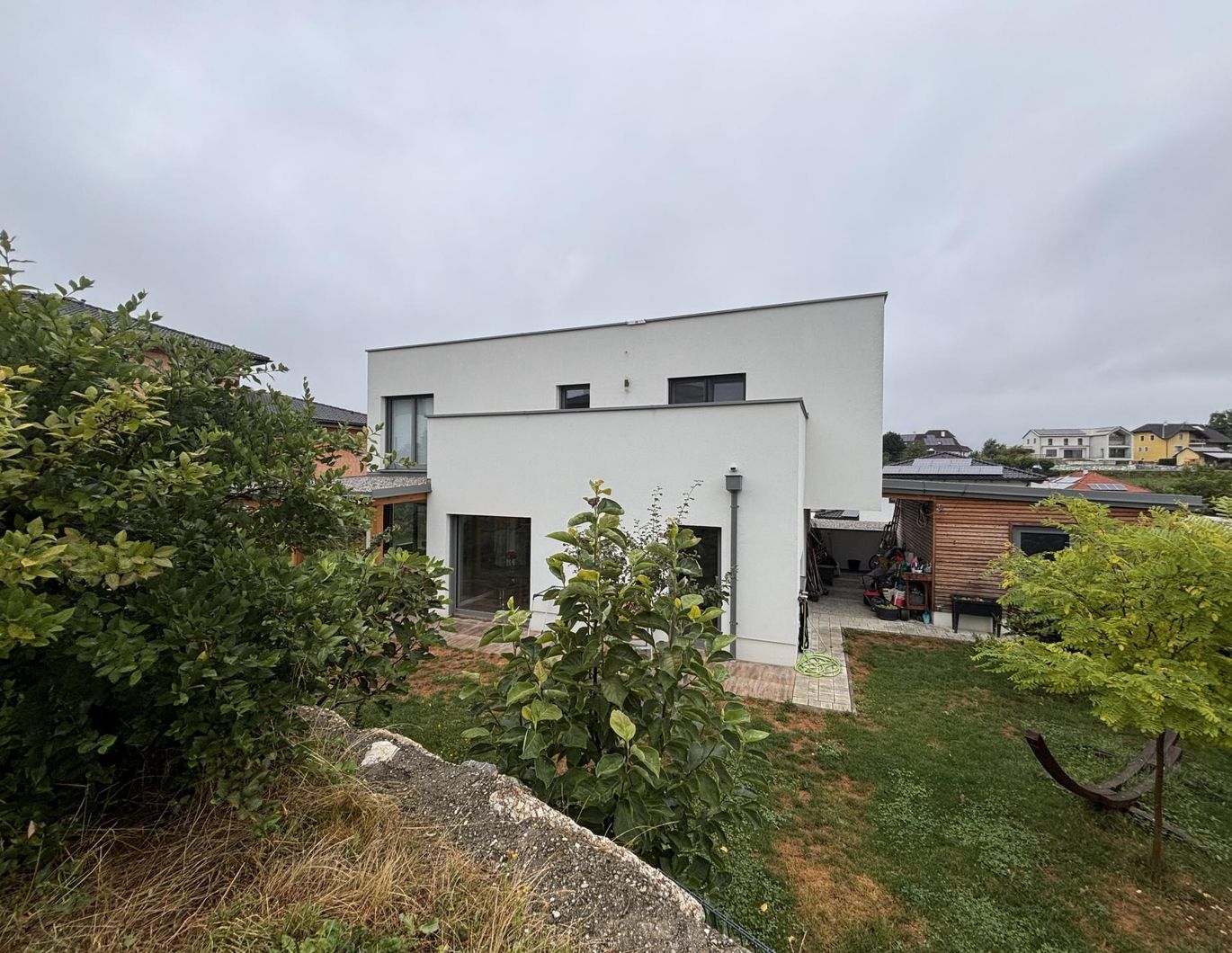 Einziehen & Wohlfühlen - modernes Wohnhaus mit Stil & Raum