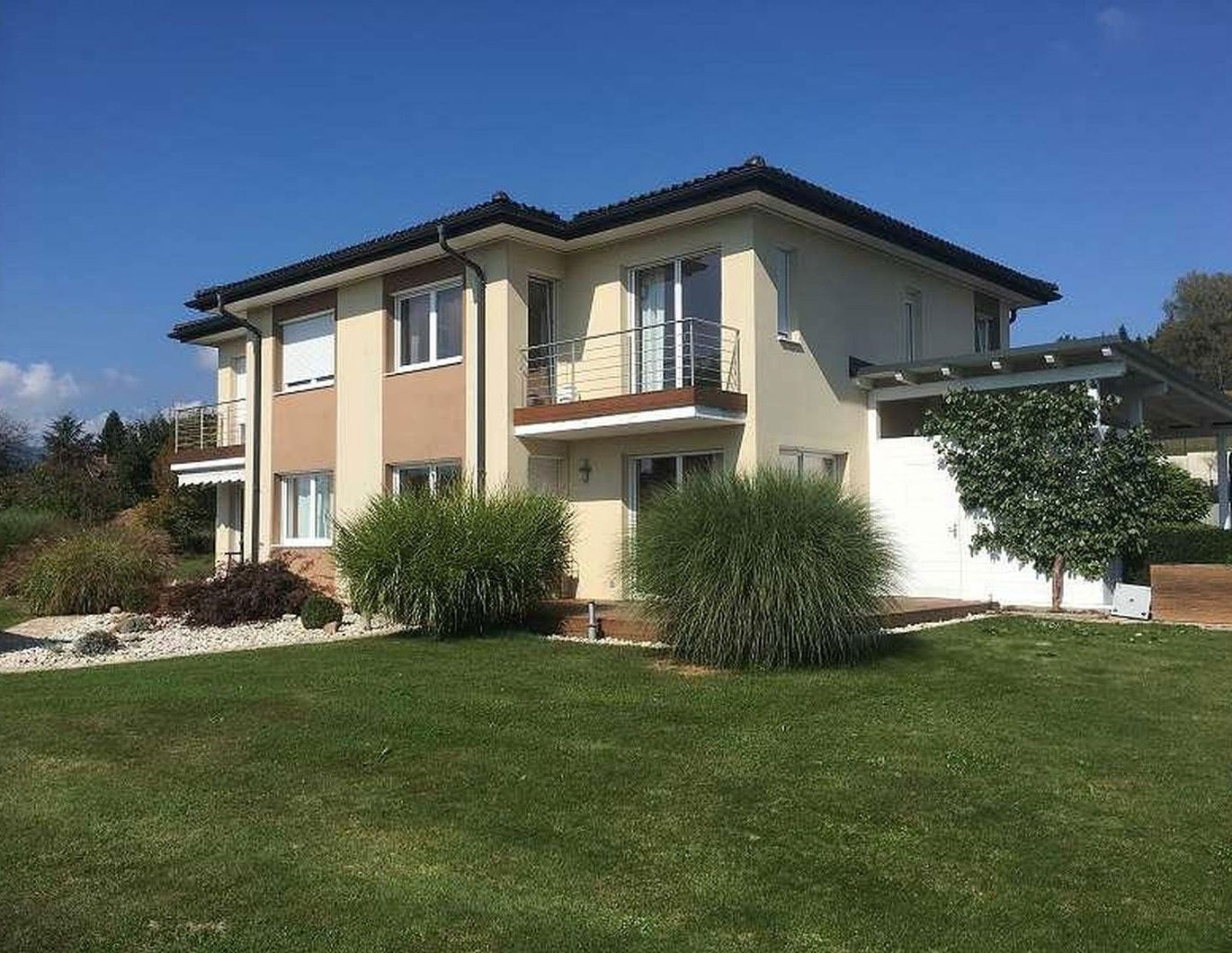 Wohnung in einem Doppelhaus