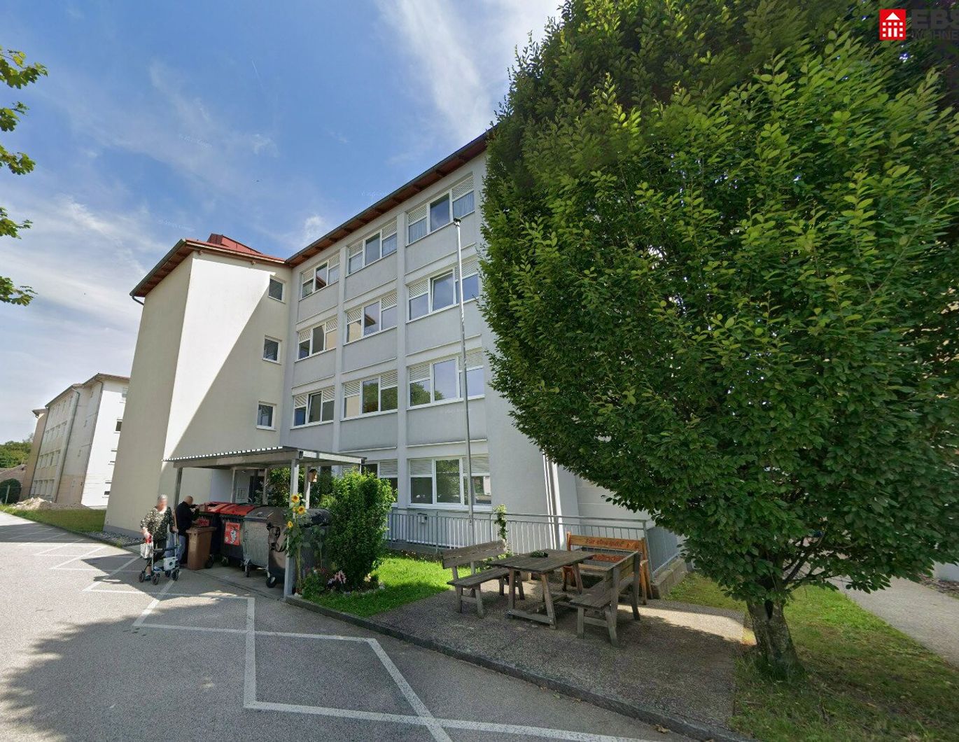 Charmante 2-Zimmer-Wohnung inkl. Heizung mit eigenem Garten, Aufzug & Parkplatz - ausschließlich für Pensionisten! Verfügbar ab 01.04.2026!