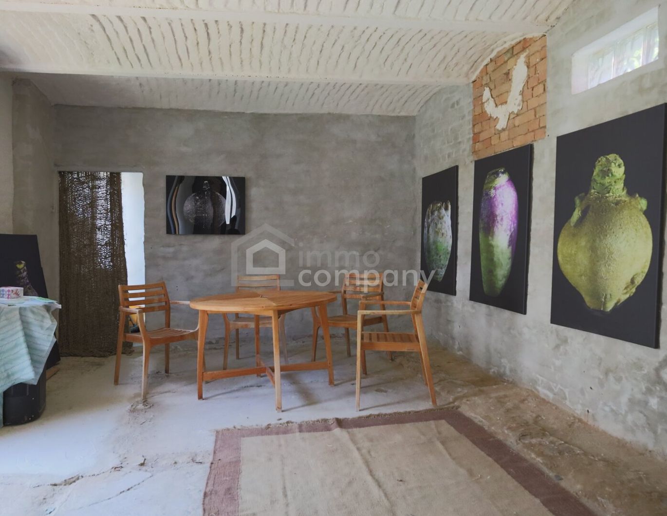 Zwei Wege, ein Zuhause -sanierungsbedürftiges Haus mit großem Garten