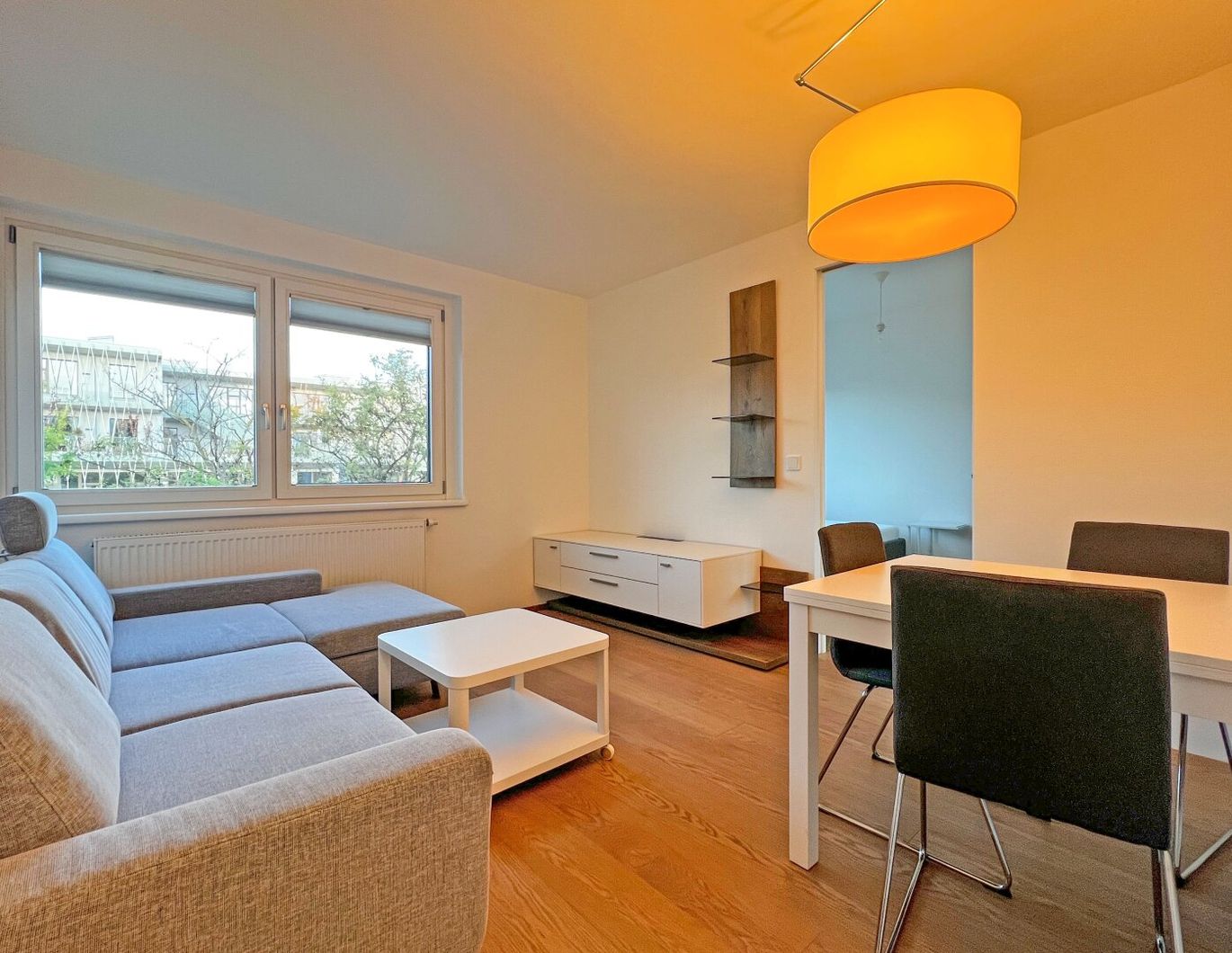 Koffer packen & einziehen! Neuwertige 1,5-Zimmer-Wohnung nahe Bahnhof Hütteldorf