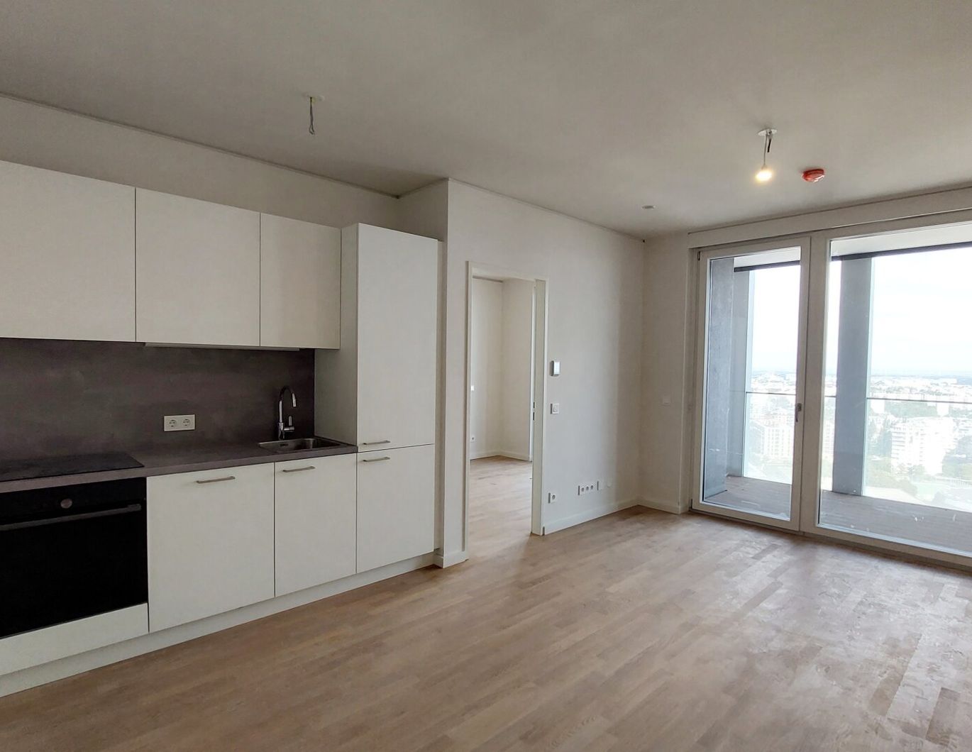 Urbanes Wohnen mit Rooftop Pool, Spa & Skylineblick - TOWER HOMES