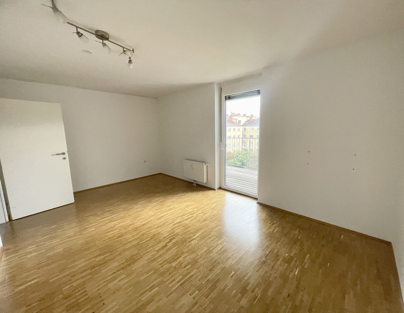 Gut geschnittene 2-Zimmer-Wohnung mit Balkon- in der Nähe des Hbf Graz- zu mieten!