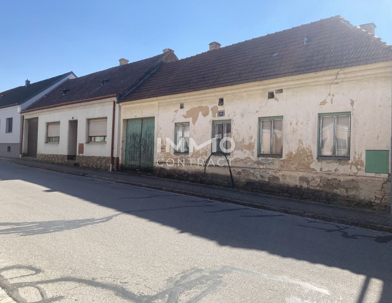 Großes Grundstück / 2.770m² mit einem Abrisshaus und einem Bauernhaus