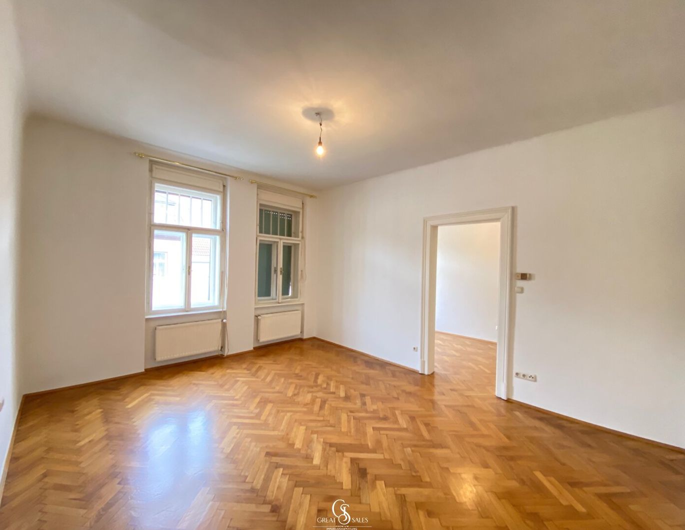 Attraktive 2,5-Zimmer Altbauwohnung mit Lift