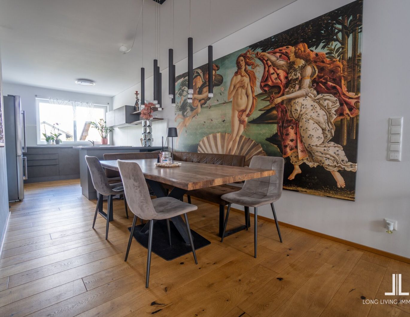 Familienfreundliches Reihenhaus mit Garten und sonniger Dachterrasse in ruhiger Lage zu verkaufen