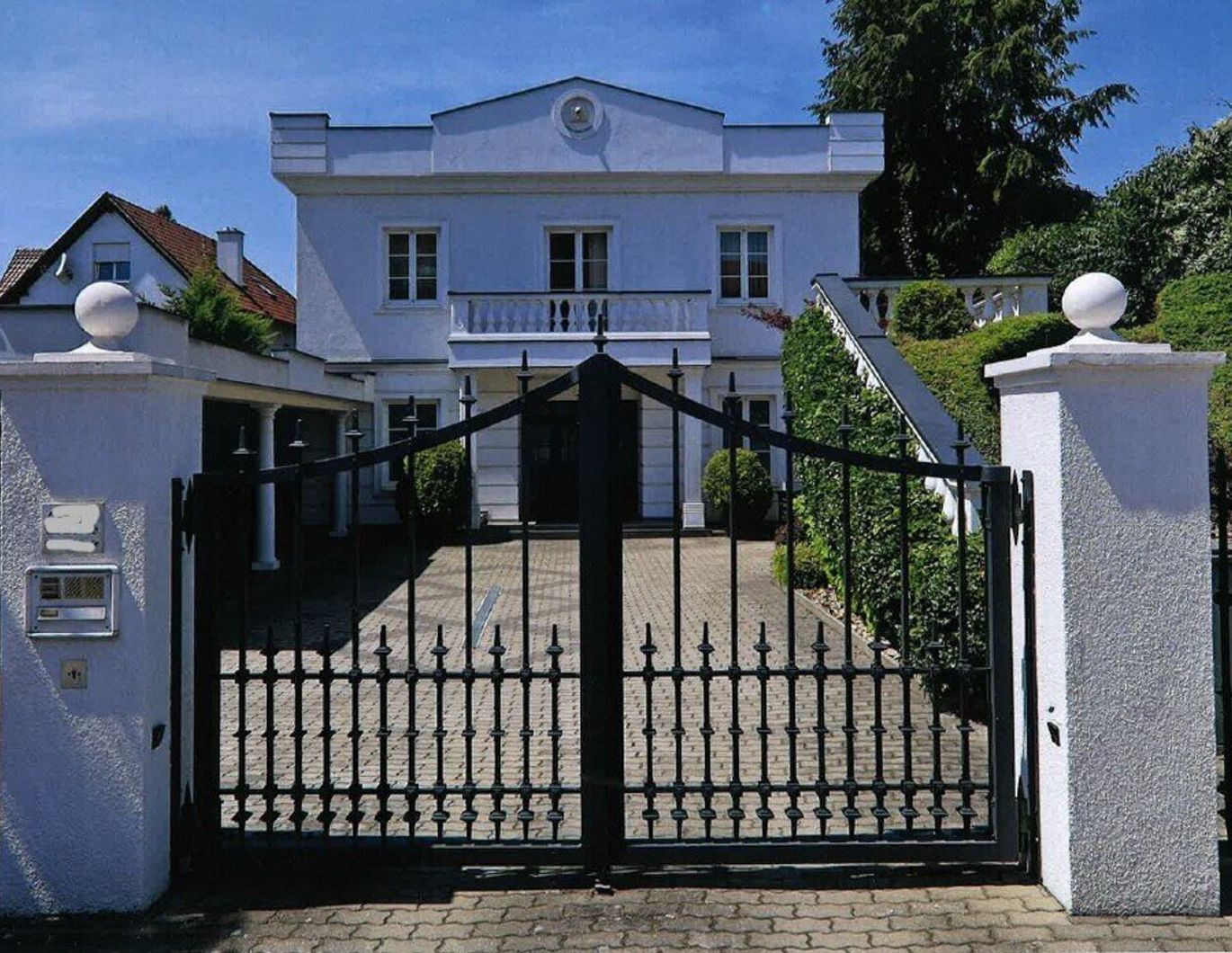 LINZ-URFAHR: Familien-Villa oder bewilligtes Wohnprojekt!