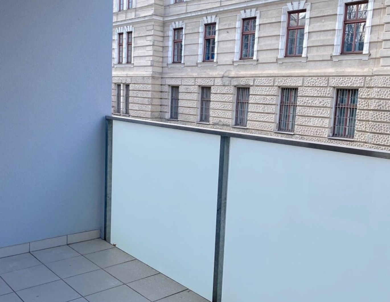 60m² Wohnung mit 2-Zimmern, Loggia für 355.000 €