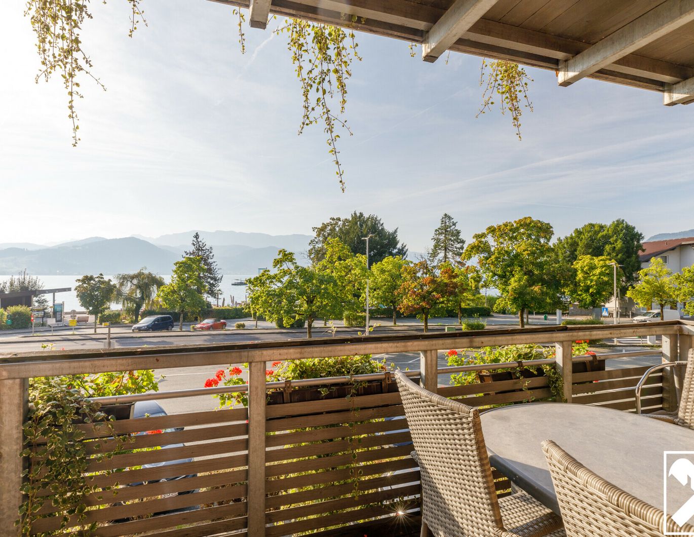 Wohnen am Landungsplatz - Seeblick, Pool, Lift direkt in die Wohnung & Bootsnutzung