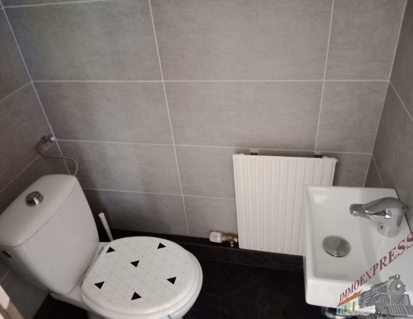 2544 Leobersdorf, unbefristete,helle 4 Zi Mietwohnung, ca.102m² Wfl.,Komplettküche 1.Stock