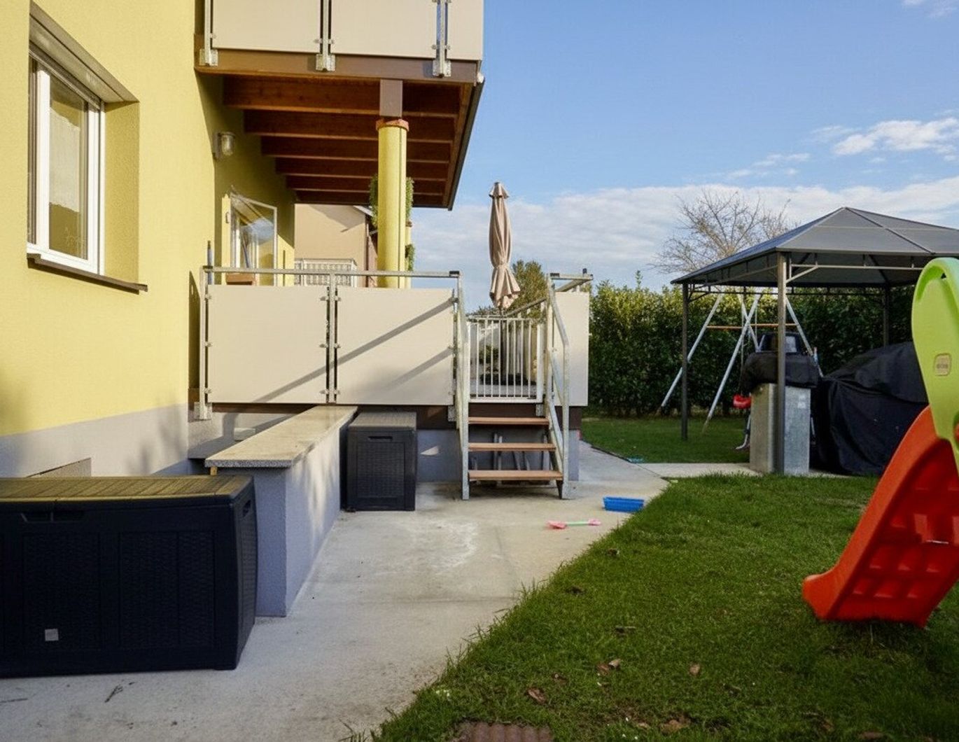 3 Zimmerwohnung mit Terrasse + Eigengarten in Siedlungslage!