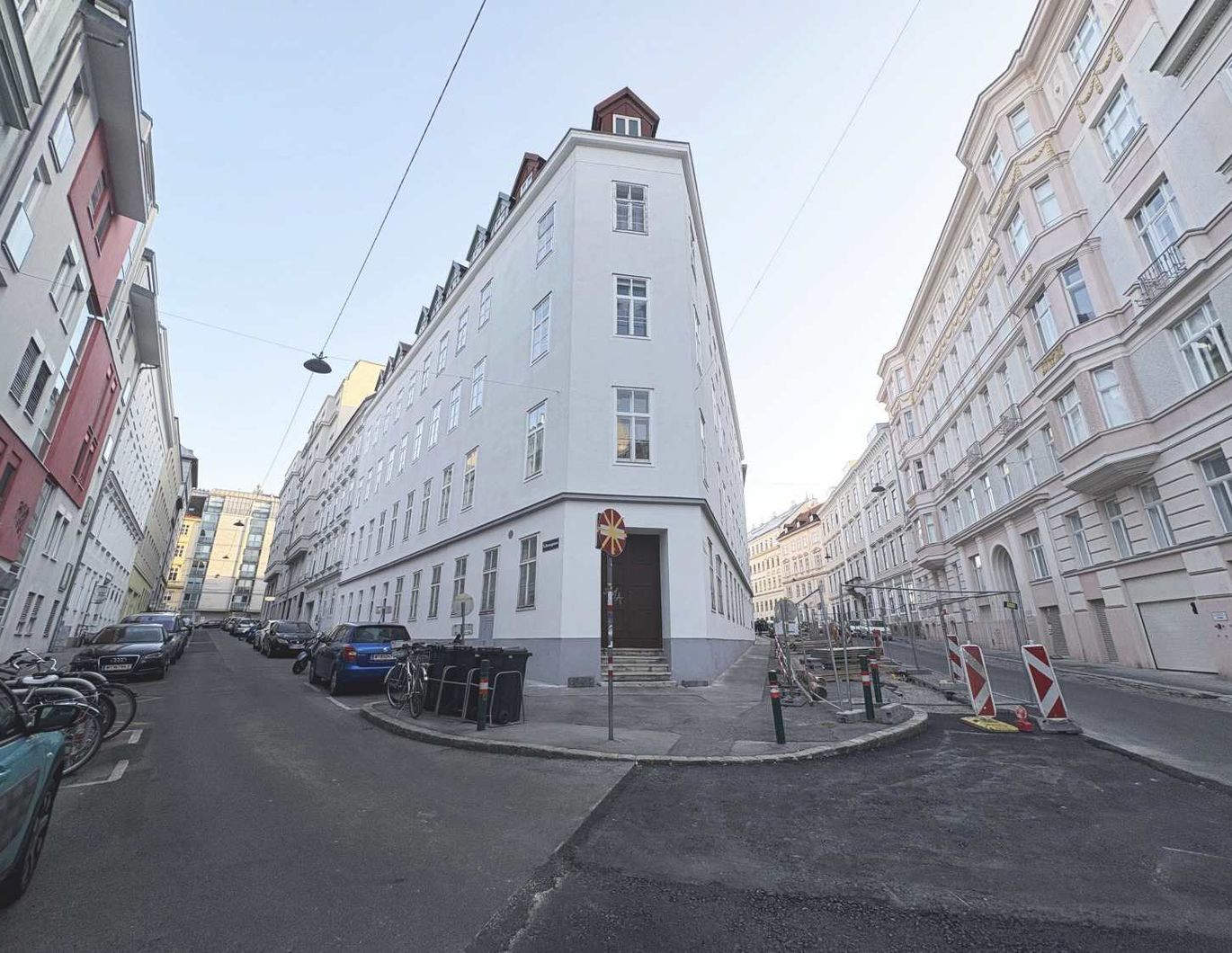 2 Zimmer Wohnung in Top Lage -  Nahe altes AKH und Rathaus