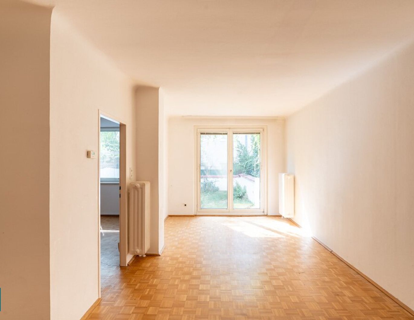 SCHÖNE 2 - ZIMMER GARTENWOHNUNG / NÄHE BAHNHOF NUSSDORF