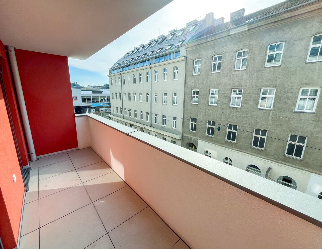 Sonnige 3-Zimmer-Wohnung mit Loggia - Erstbezug in Niedrigenergiehaus - in 1110 Wien zu mieten