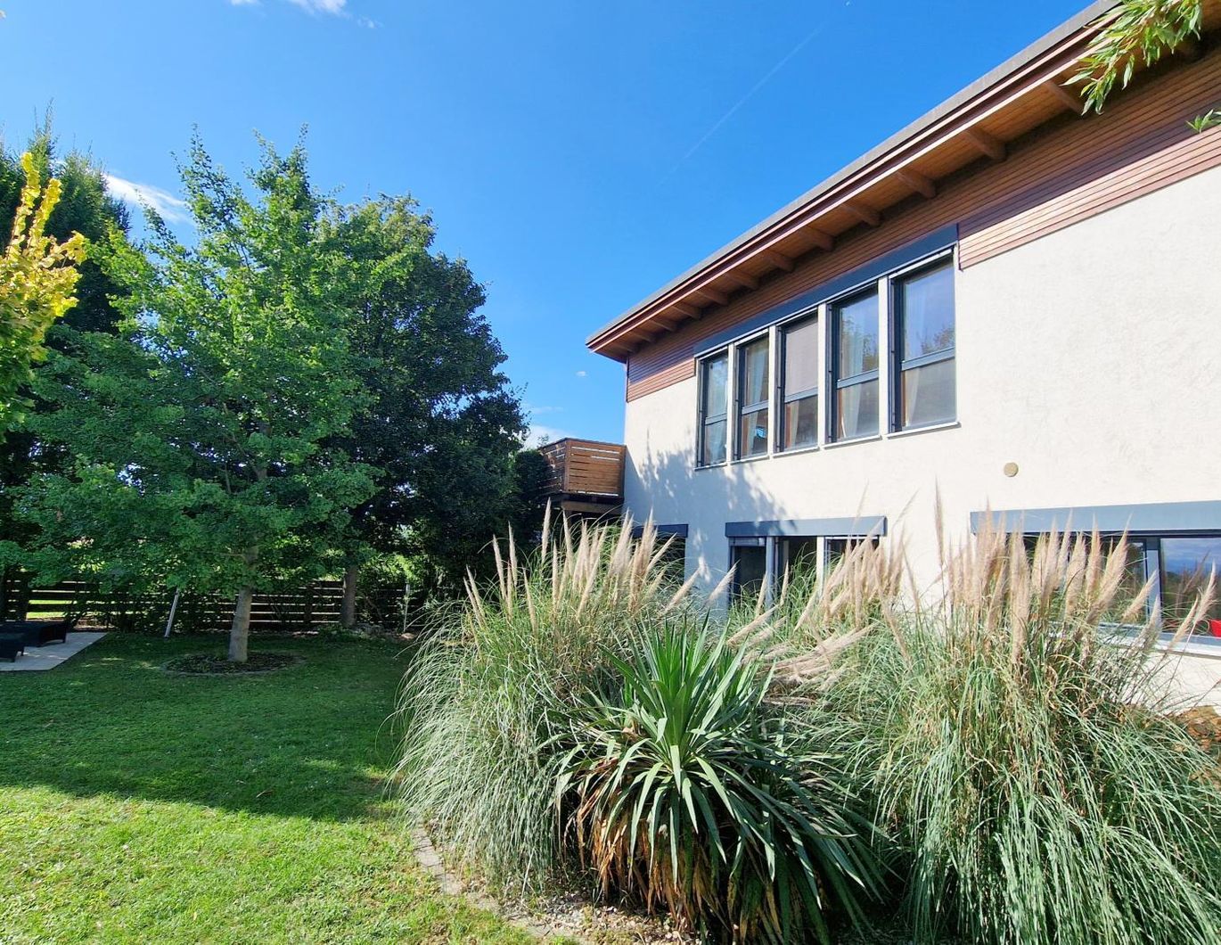 Ruhige Lage am Feld | Wolf-Fertigteilhaus in Holzriegelbauweise!