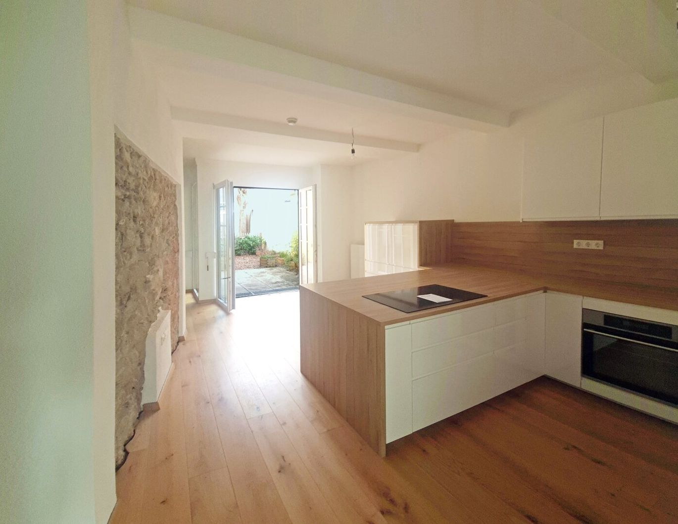 6102 - Studio, Büro Firmenwohnung im Biedermeier-Schlössl in Maria Enzersdorf, 2 Zimmer