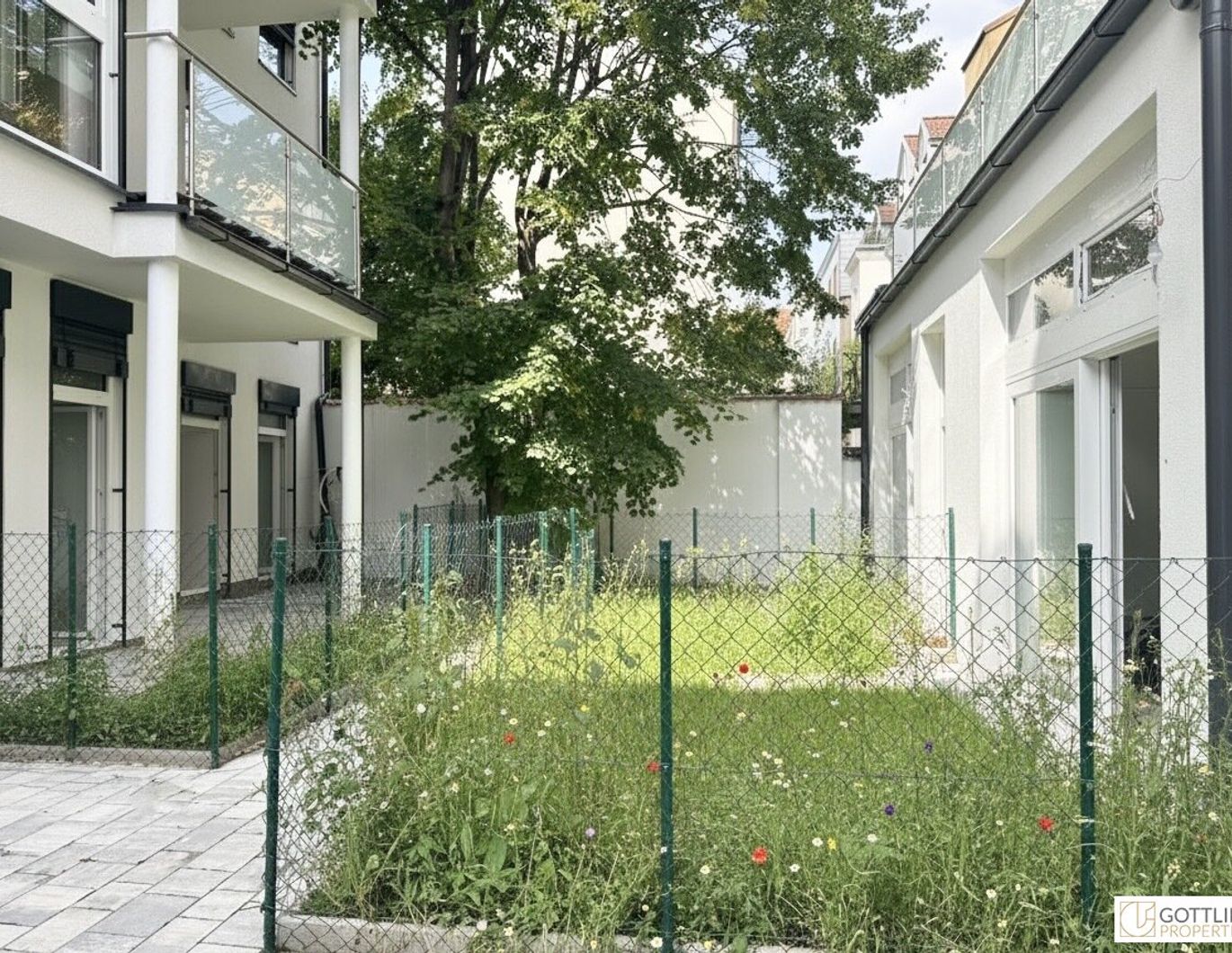 Erstbezug in U-Bahn-Nähe! Liebevoll generalsanierte 3-Zimmer-Wohnung mit Eigengarten und Terrasse in Gründerzeithaus
