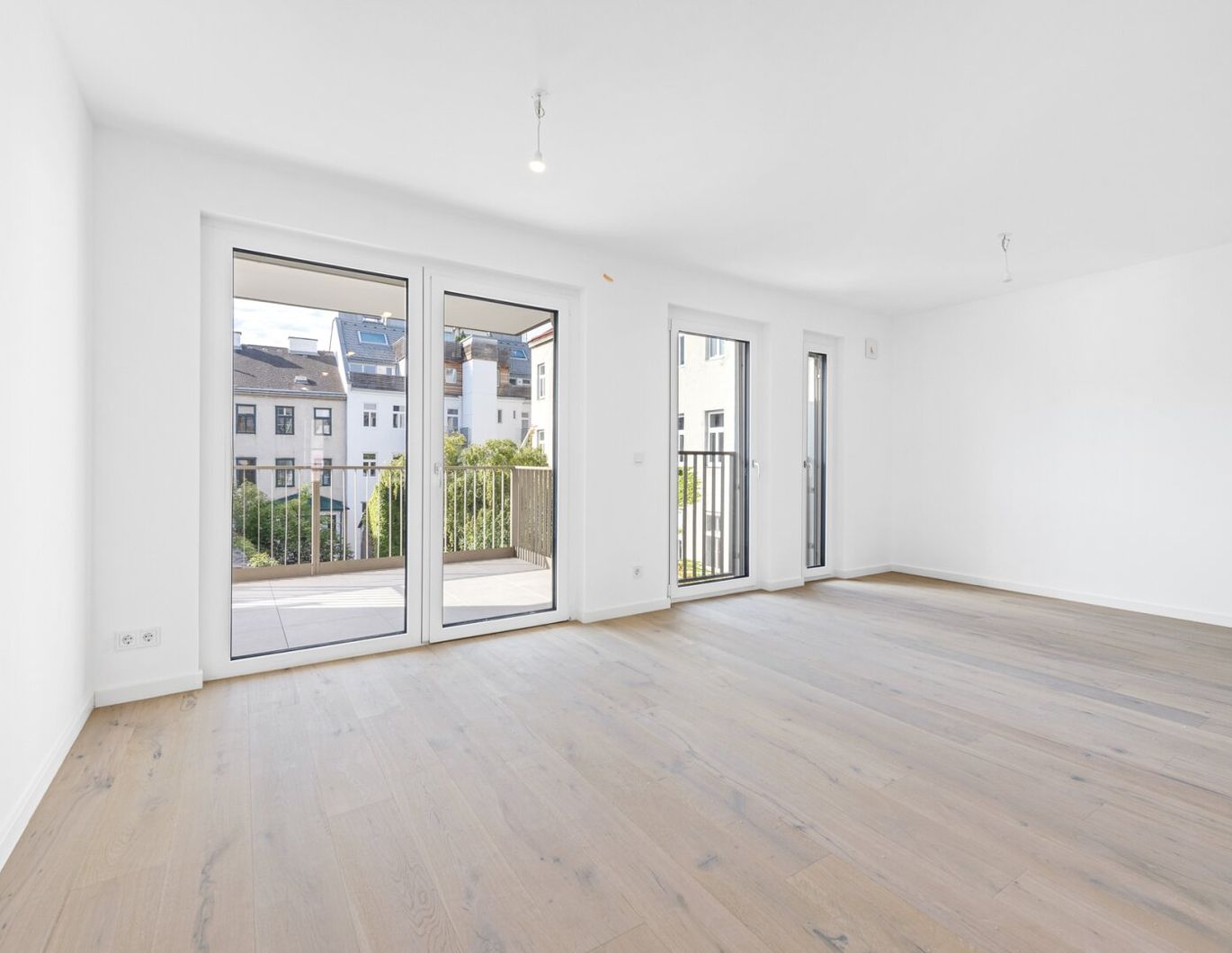 TRAUMHAFTE 3-ZIMMER-WOHNUNG MIT SÜD/WEST BALKON