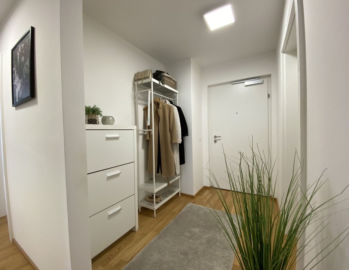 Äußerst gepflegte 3 Zimmer Wohnung mit stilvollem Flair/Balkon & 1 TG-Stellplatz