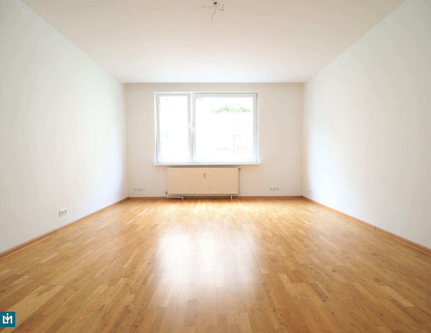 NEUWERTIGE 3 - ZIMMER WOHNUNG / NÄHE SCHLOSS BELVEDERE