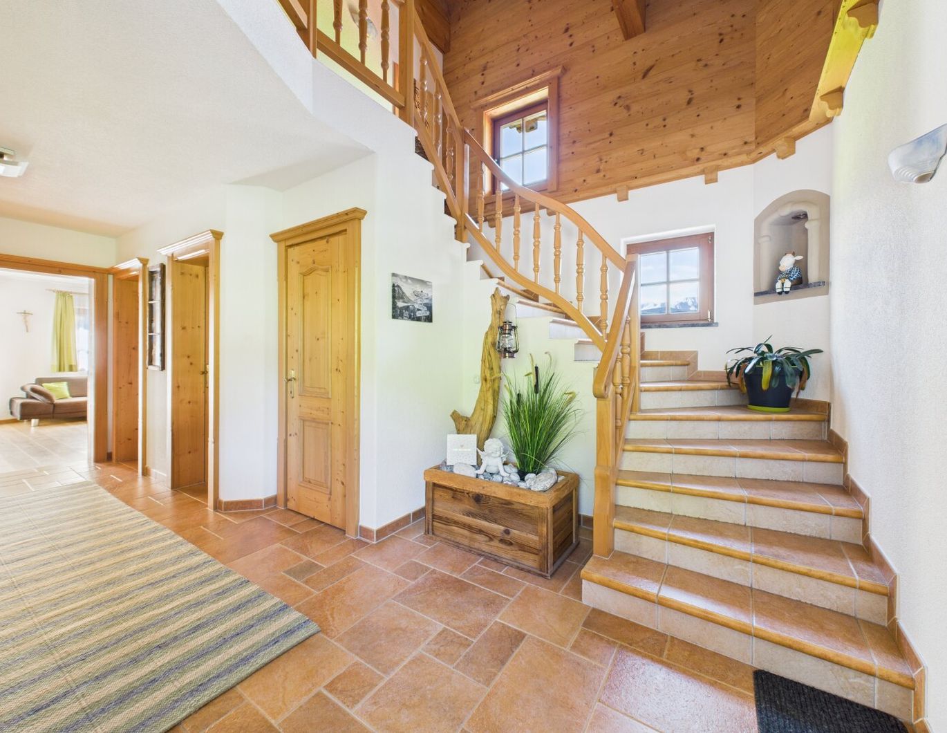 Mehrgenerationenhaus am Weerberg in zentraler Lage und mit Panoramablick ins Inntal